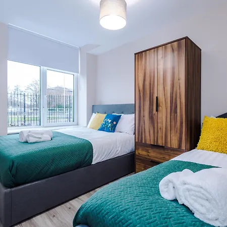 Apartment Modern Comfort - 1 Bedroom - Free Parking, Transit Links, Close To Stadiums *
