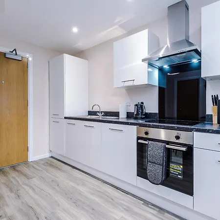 Apartment Modern Comfort - 1 Bedroom - Free Parking, Transit Links, Close To Stadiums