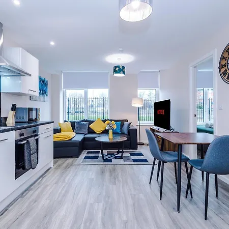 Modern Comfort - 1 Bedroom - Free Parking, Transit Links, Close To Stadiums *