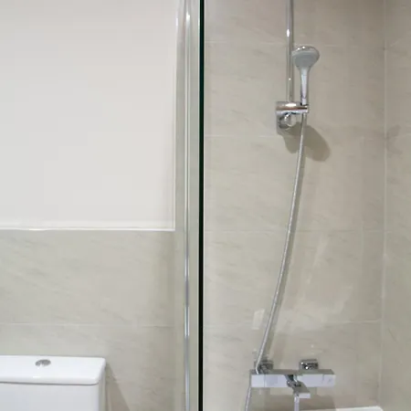 Modern 2bd In アパート *