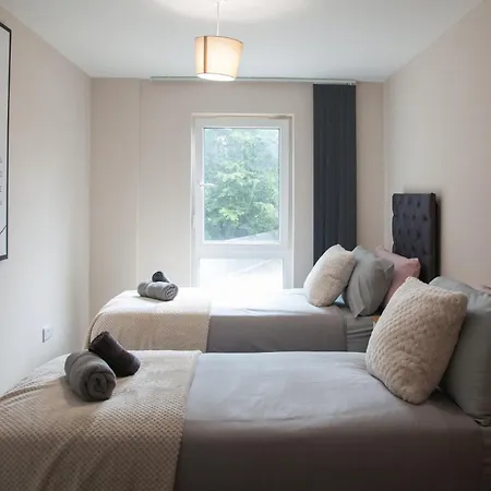 Modern 2bd In דירה מנצ'סטר