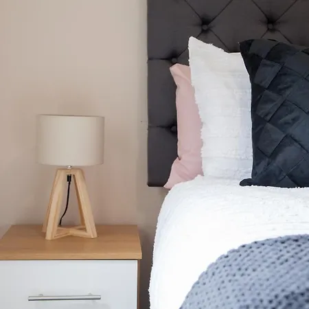 Modern 2bd In