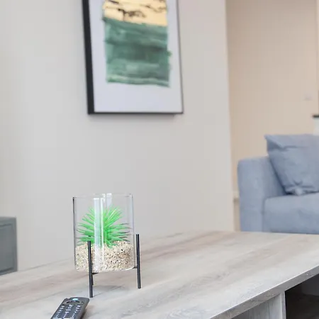 Modern 2bd In דירה מנצ'סטר