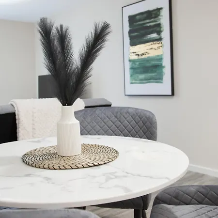 Modern 2bd In מנצ'סטר