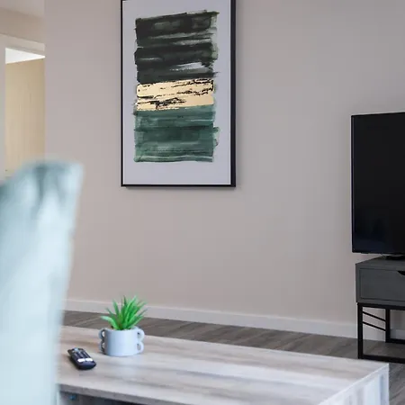 Modern 2bd In Apartment