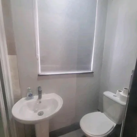 Hotel Single With Private Bathroom