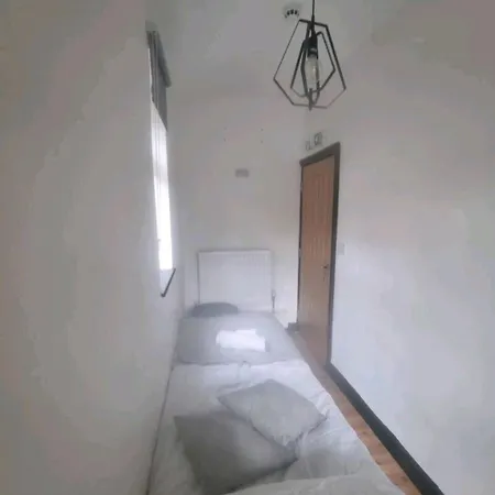 Single With Private Bathroom Hotel Manchester