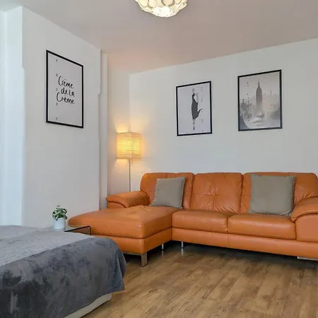 Charming King In With Garden Guest house Manchester