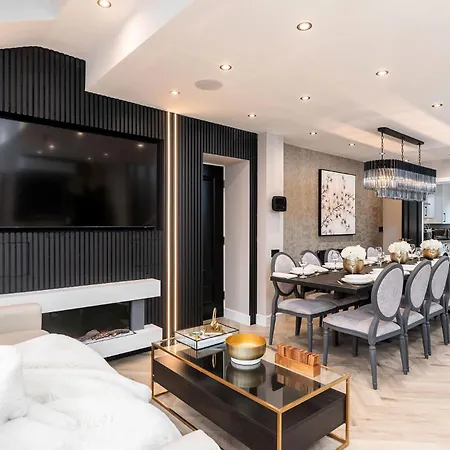 Riverside Villas Manchester