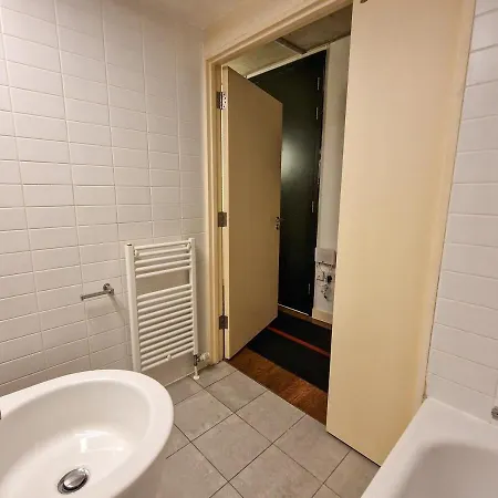 Stunning Canal Side Flat By Superhost