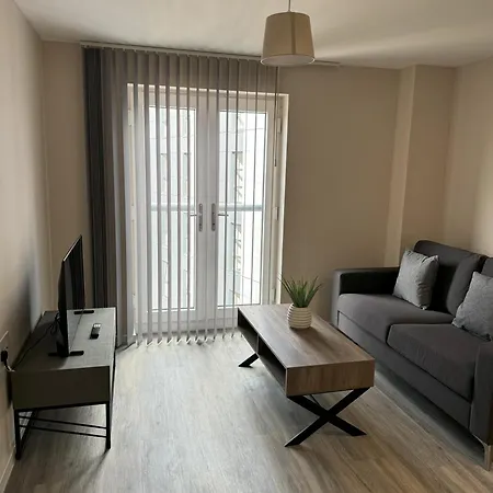 The Portcullis Apartment *