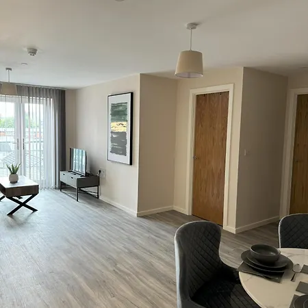 The Portcullis Apartment *