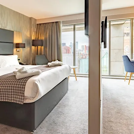 - Centre By Ihg Hotel Manchester