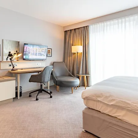 - Centre By Ihg 4* Manchester