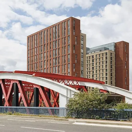 Modern Trafford 1br Apartment-free Parking-cinema Manchester