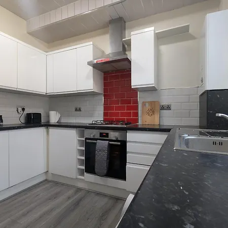 2 Bed 1 Bath Terraced *