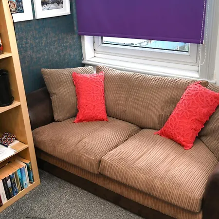 Audenshaw Spacious Double Homestay Manchester