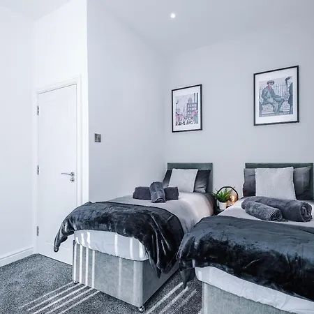 Apartment Newly Refurbished 2bedroom By The Coop Arena Manchester