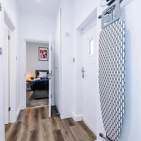 Newly Refurbished 2bedroom By The Coop Arena *