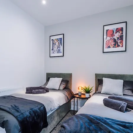 Apartment Newly Refurbished 2bedroom By The Coop Arena *