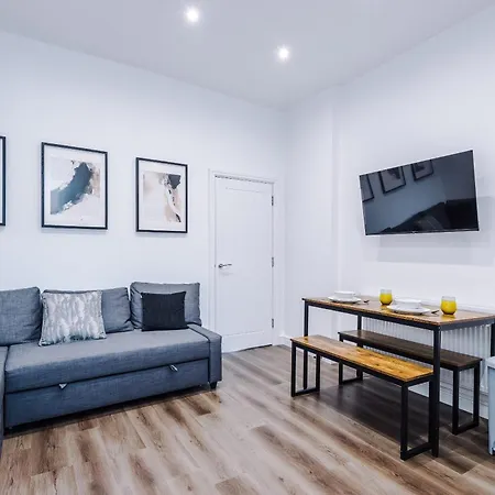 Newly Refurbished 2bedroom By The Coop Arena * Manchester