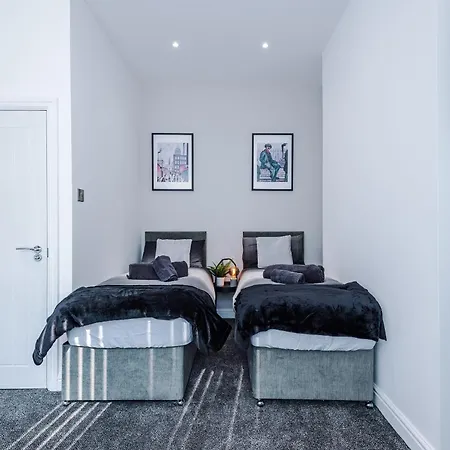 Apartment Newly Refurbished 2bedroom By The Coop Arena *