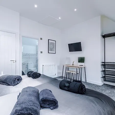 דירה Newly Refurbished 3bedroom By The Coop Arena