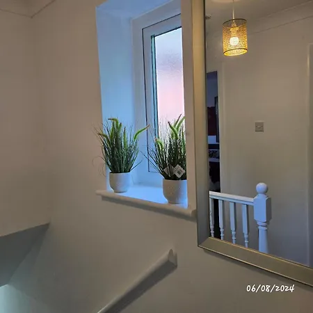 Feriehus Laurel Three Bed House With Free Parking *