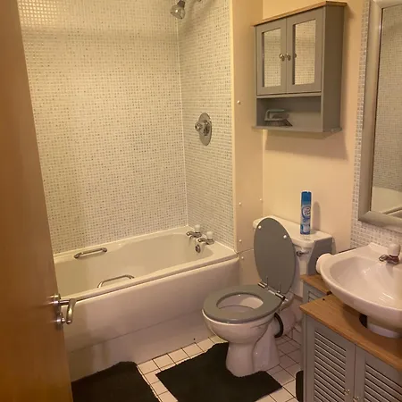 14-16 Whitworth Street Affittacamere 3*