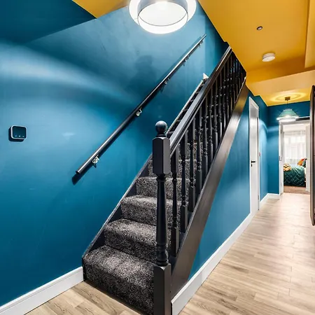 بيت للعطل Amazonian Luxury Family Mcr Centre Etihad Free Parking