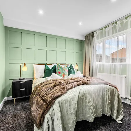 بيت للعطل Amazonian Luxury Family Mcr Centre Etihad Free Parking