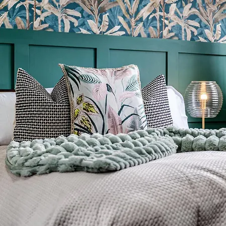 Amazonian Luxury Family Mcr Centre Etihad Free Parking بيت للعطل