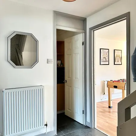 7 Guests House Old Trafford,media City,city Centre, Free Parking * Manchester