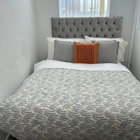 Failsworth Luxury 3 With Free Parking Apartment Manchester