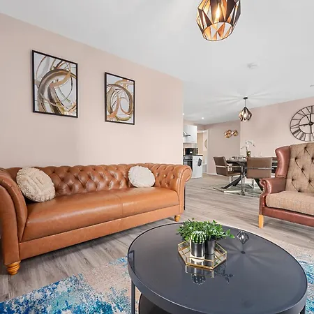 2 Bed Flat شقة مانشستر