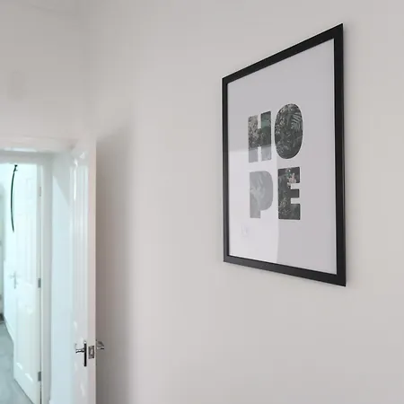 Holiday home Beeston House