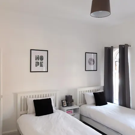 Holiday home Beeston House Manchester