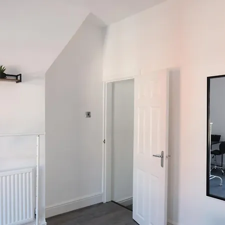 Holiday home Beeston House