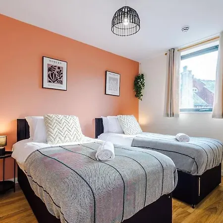 Apartment Modern 2br Near Centre - Free Parking Garage