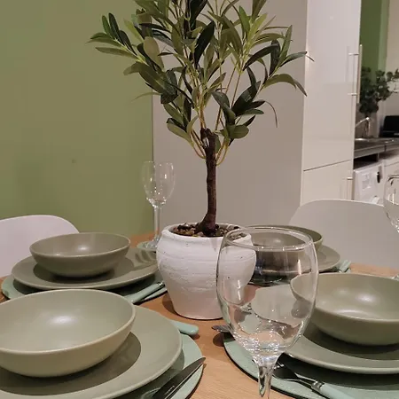Lägenhet Luxury Two Bedroom With Parking Manchester
