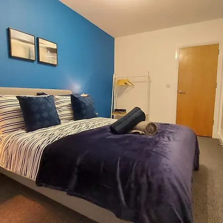 Luxury Two Bedroom With Parking Lägenhet *