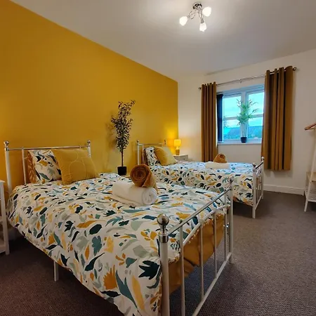 Luxury Two Bedroom With Parking *