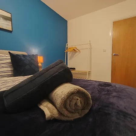 Lägenhet Luxury Two Bedroom With Parking