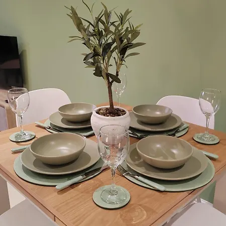 Luxury Two Bedroom With Parking Manchester