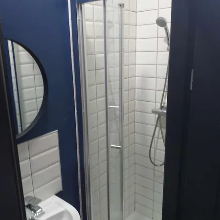 Single With Private Bathroom