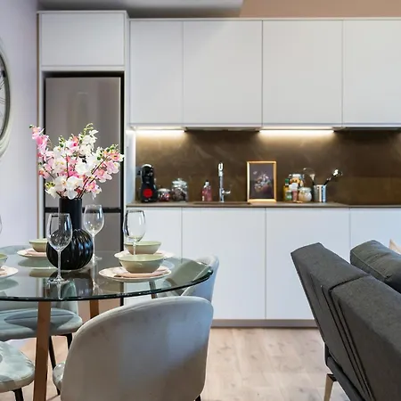 Apartment Spacious Loft Style 3 Bed