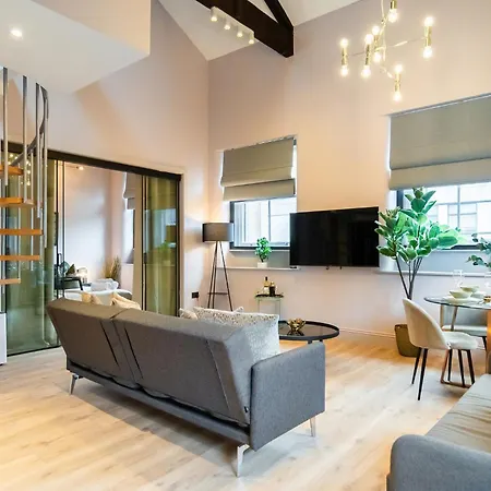 Апартаменты Spacious Loft Style 3 Bed