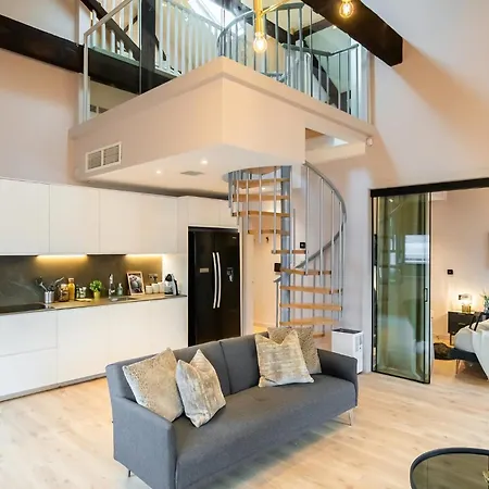 アパート Spacious Loft Style 3 Bed