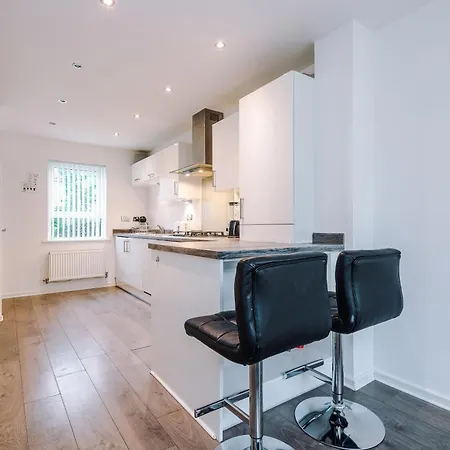The Clover Townhouse Apartment *