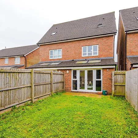 The Clover Townhouse Apartment Manchester
